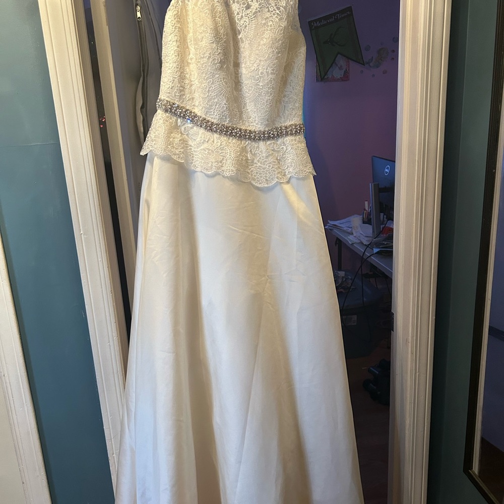 Bella Rosa size 12 wedding dress